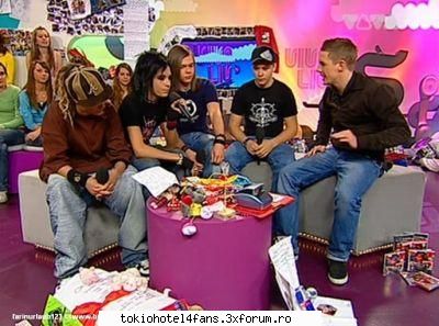 Poze - cate cadouri!!! - Tokio Hotel